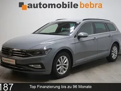 Grau Gebraucht 2023 VW Passat Business Kombi | 20.990 € (Guter Preis)