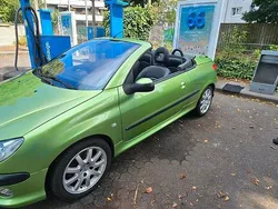 Grün Gebraucht 2002 Peugeot 206 CC Cabrio | 1.500 € (Guter Preis)