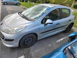 Grau Gebraucht 2007 Peugeot 207 Limousine | 2.500 € (Fairer Preis)