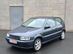 Grau Gebraucht 1998 VW Polo Kleinwagen | 1.850 € (Etwas zu teuer)