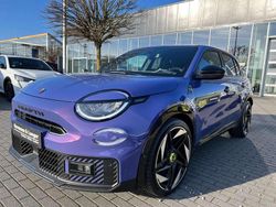Blau (hypnotic purple metallic) Neu 2025 Abarth 600e Scorpionissima SUV | 45.990 € (Fairer Preis)