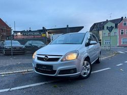 Silber Gebraucht 2007 Opel Zafira Edition Van / Kleinbus | 2.990 € (Fairer Preis)