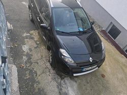 Schwarz Gebraucht 2009 Renault Clio II Kleinwagen | 1.750 €
