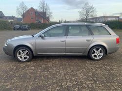 Beige Gebraucht 2003 Audi A6 Kombi | 4.444 € (Teuer)