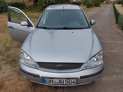 Silber Gebraucht 2001 Ford Mondeo Ambiente Limousine | 999 € (Guter Preis)