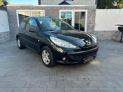 Schwarz Gebraucht 2010 Peugeot 206+ Kleinwagen | 2.990 € (Fairer Preis)