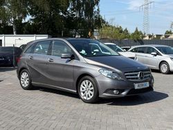Grau Gebraucht 2012 Mercedes B180 Van / Kleinbus | 9.899 € (Fairer Preis)