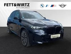 Carbonschwarz metallic Gebraucht 2025 BMW X5 M Sport SUV | 104.888 € (Fairer Preis)