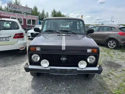 Braun Gebraucht 2016 Lada Taiga SUV | 4.600 € (Superpreis)