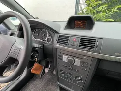 Silber Gebraucht 2006 Opel Meriva Edition Van / Kleinbus | 4.400 € (Teuer)