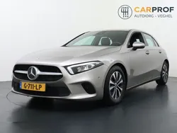 Grau Gebraucht 2019 Mercedes A160 Business Limousine | 16.495 € (Fairer Preis)