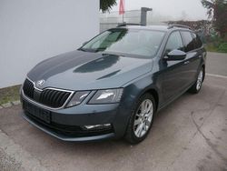 Metallgrau (metallic) Gebraucht 2017 Skoda Octavia Kombi | 18.990 € (Teuer)