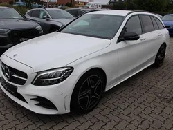 Weiß Gebraucht 2021 Mercedes C220 AMG line Limousine | 26.590 € (Fairer Preis)