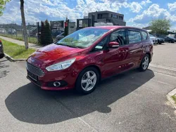Rot Gebraucht 2016 Ford S-MAX S Van / Kleinbus | 10.990 € (Guter Preis)