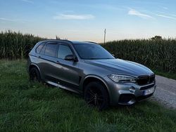 Grau Gebraucht 2017 BMW X5 Sport Line SUV | 39.000 €