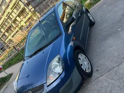 Blau Gebraucht 2006 Ford Fiesta Kleinwagen | 1.300 € (Fairer Preis)