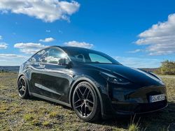Schwarz Gebraucht 2022 Tesla Model Y SUV | 33.000 € (Fairer Preis)