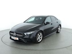 Schwarz Gebraucht 2022 Mercedes A200 AMG line Limousine | 29.840 € (Etwas zu teuer)