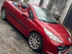 Rot Gebraucht 2008 Peugeot 207 CC Cabrio | 3.600 € (Fairer Preis)
