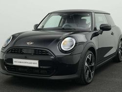 Schwarz Gebraucht 2024 Mini Cooper Classic Kleinwagen | 30.539 € (Etwas zu teuer)