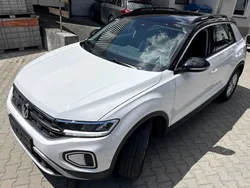 Weiß Gebraucht 2024 VW T-Roc Life SUV | 29.988 € (Guter Preis)