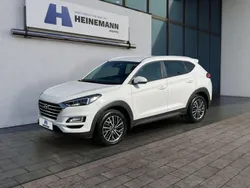 Weiß Gebraucht 2019 Hyundai Tucson Style SUV | 18.950 € (Etwas zu teuer)