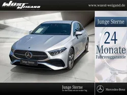 Iridiumsilber Gebraucht 2024 Mercedes A200 Premium Limousine | 33.900 € (Fairer Preis)
