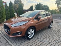 Braun Gebraucht 2016 Ford Fiesta Celebration Kleinwagen | 7.490 € (Fairer Preis)