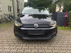Schwarz Gebraucht 2017 VW Touran Van / Kleinbus | 15.300 € (Fairer Preis)