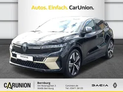 Andere farbe Neu 2024 Renault Mégane Limousine | 35.995 € (Guter Preis)