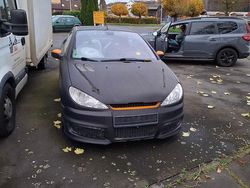 Schwarz Gebraucht 2006 Peugeot 206 CC Cabrio | 3.000 € (Etwas zu teuer)