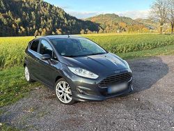 Grau Gebraucht 2013 Ford Fiesta Titanium Kleinwagen | 5.499 € (Fairer Preis)