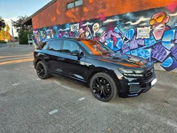 Schwarz Gebraucht 2021 VW Touareg R-line SUV | 52.999 € (Etwas zu teuer)