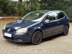 Blau Gebraucht 2004 VW Golf IV Trendline Limousine | 2.900 € (Fairer Preis)
