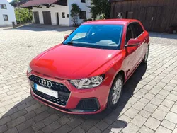 Rot Gebraucht 2024 Audi A1 Sportback Advanced Kleinwagen | 22.150 € (Guter Preis)