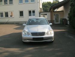 Silber Gebraucht 2003 Mercedes C320 Avantgarde Limousine | 2.999 € (Fairer Preis)