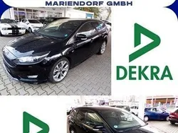 Schwarz Gebraucht 2018 Ford Focus ST-Line Kombi | 10.299 € (Guter Preis)