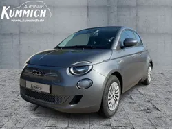 Mineral grau (grau) Gebraucht 2023 Fiat 500e Cabrio | 26.500 € (Etwas zu teuer)