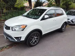 Weiß Gebraucht 2015 Ssangyong Korando SUV | 6.000 € (Fairer Preis)