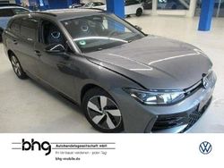 Grau Gebraucht 2025 VW Passat R-line Kombi | 41.330 € (Fairer Preis)