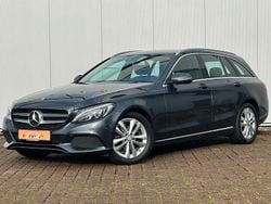 Grau Gebraucht 2016 Mercedes C220 Avantgarde Limousine | 19.970 € (Fairer Preis)