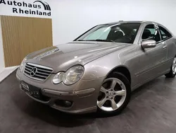 Cubanitsilber metallic Gebraucht 2007 Mercedes C220 Coupé | 2.950 € (Fairer Preis)
