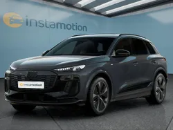 Grau Gebraucht 2025 Audi Q6 e-tron S-Line SUV | 85.999 € (Teuer)