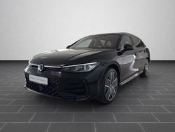 Grenadillschwarz metallic (metallic) Neu 2025 VW Passat Kombi | 50.880 € (Fairer Preis)