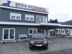 Braun Gebraucht 2017 Dacia Duster Lauréate SUV | 8.500 € (Fairer Preis)