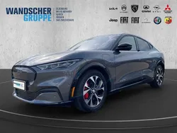 Grau Gebraucht 2022 Ford Mustang Mach-E SUV | 26.450 € (Superpreis)