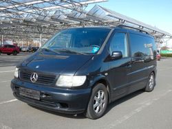 Schwarz Gebraucht 2002 Mercedes V230 Van / Kleinbus | 5.450 € (Fairer Preis)