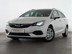 Weiß Gebraucht 2020 Opel Astra Edition Limousine | 10.860 € (Guter Preis)