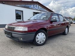 Rot Gebraucht 1992 Opel Vectra Limousine | 4.999 €