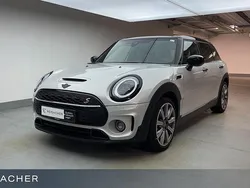 Grau Gebraucht 2022 Mini Cooper Clubman Classic Kombi | 28.990 € (Fairer Preis)